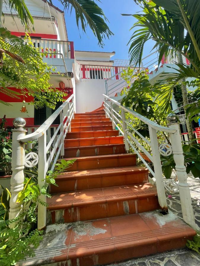 Red House Homestay - Villa 会安 外观 照片