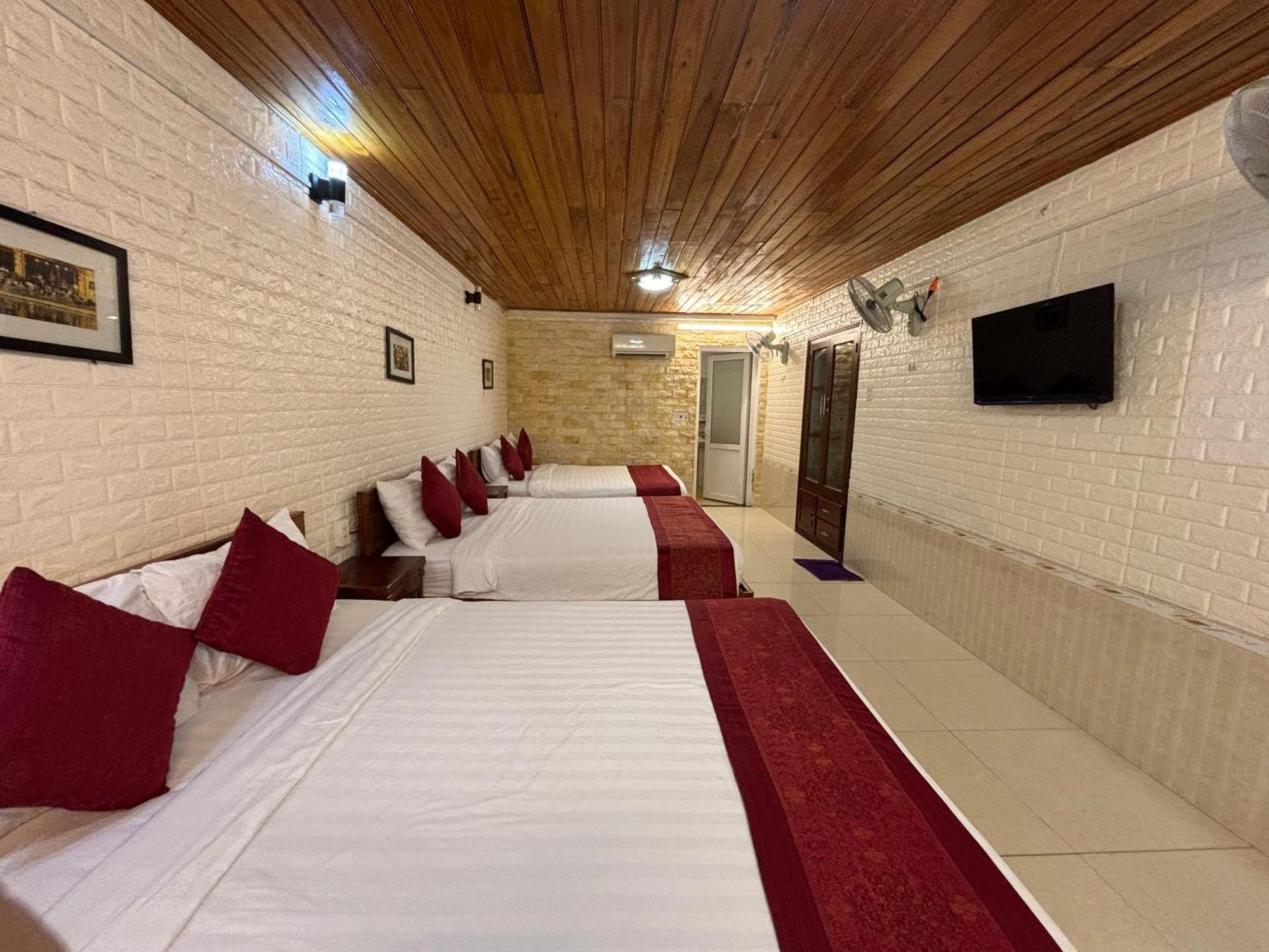 Red House Homestay - Villa 会安 外观 照片